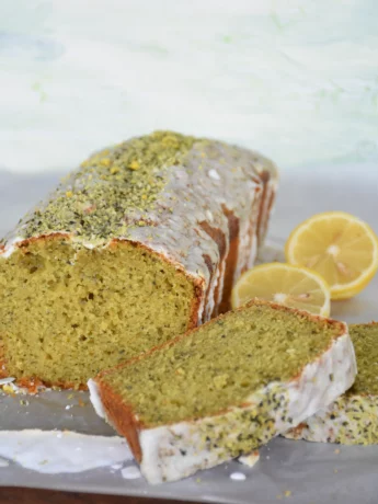 Kuchen mit Kürbiskernen und Kürbiskernöl