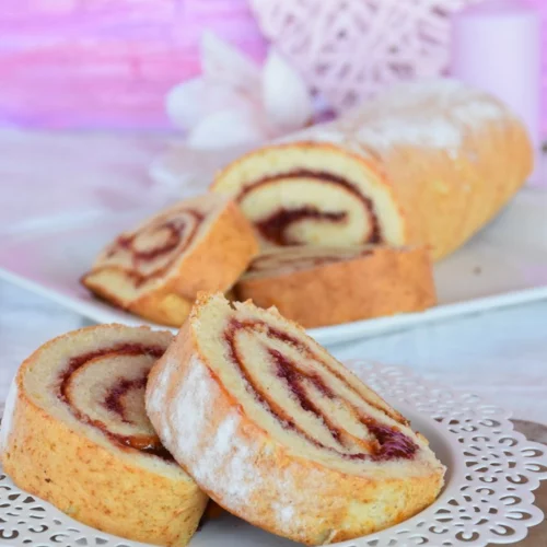 Biskuitroulade aus Eiweiß, Biskuitroulade ohne Dotter, fructosefrei