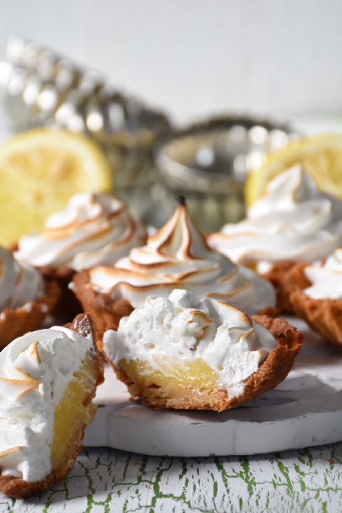 Lemoncurdtartelettes mit Zitronenscheiben, Mürbteigbasis