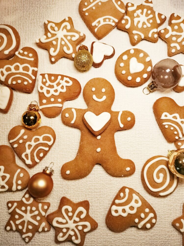 Bild Lebkuchen mit weißer Verzierung aus FRUNIX-Zucker