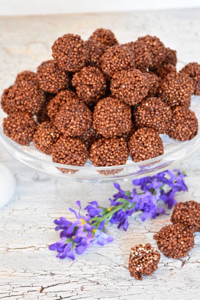 Quinoa Kakao Bällchen für fructosearmes Naschen